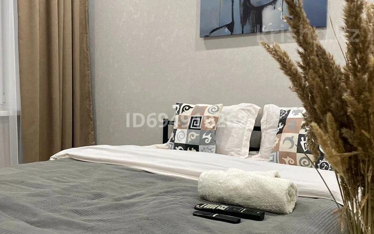 1-комнатная квартира · 40 м² · 12/12 этаж, Е 181 1/2 — За профессиональным техническим колледжем по Кургальжинской трассе за 13 000 ₸ в Астане, Нура р-н — фото 17