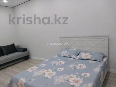 1-комнатная квартира · 50 м² · 5/9 этаж, Байсейтова 108 — ул. Шакарима за 20 000 ₸ в Семее