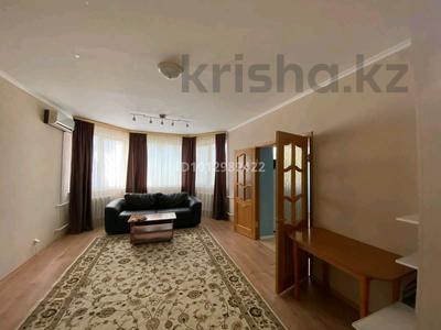 2-бөлмелі пәтер · 70 м² · 3/6 қабат, Крупская 24б, бағасы: 300 000 ₸ в Атырау