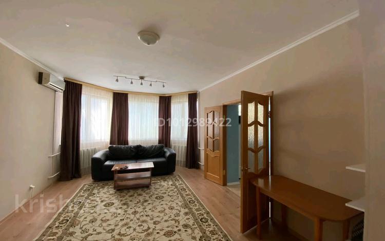 2-бөлмелі пәтер · 70 м² · 3/6 қабат, Крупская 24б, бағасы: 300 000 ₸ в Атырау — фото 3
