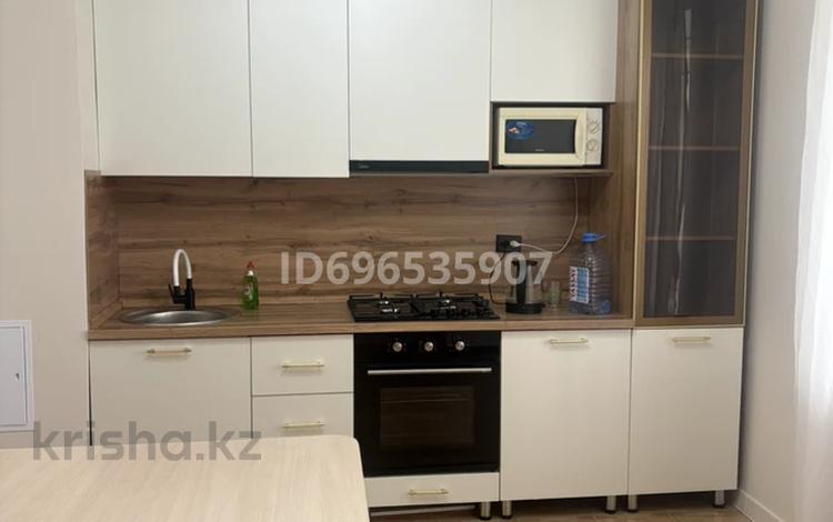 1-бөлмелі пәтер · 60 м² · 6/8 қабат, Кулманова 154 а кв 40 — Академия, бағасы: 250 000 ₸ в Атырау — фото 7