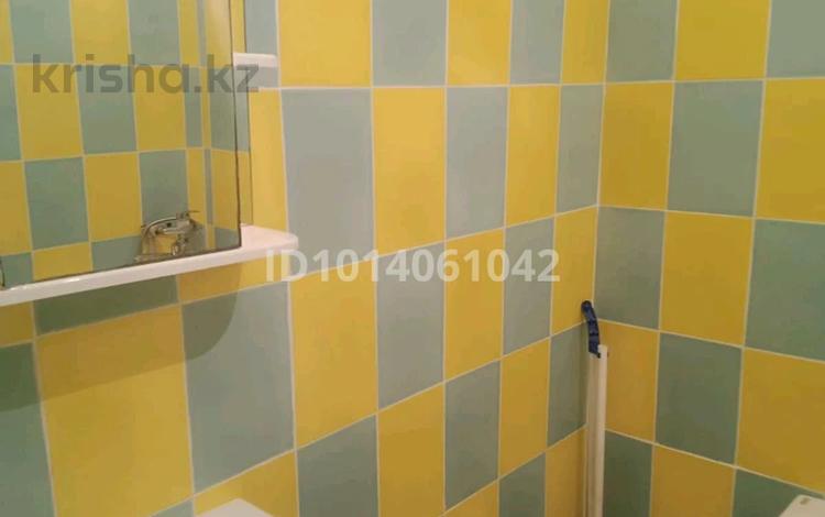 3-бөлмелі пәтер · 65 м² · 1/2 қабат, 2 микрорайон 37 — Рядом стадиона, бағасы: 3.6 млн ₸ в Курыке — фото 2
