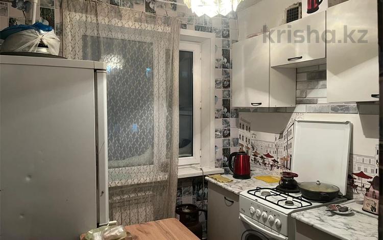 3-комнатная квартира · 62 м² · 3/5 этаж, Майкудук, 16й микрорайон за 10.8 млн ₸ в Караганде, Алихана Бокейханова р-н — фото 5