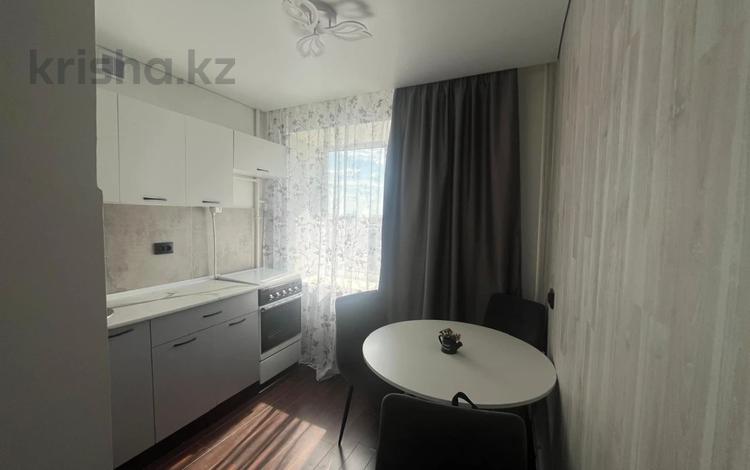 2-комнатная квартира · 45 м² · 8/10 этаж, мкр Юго-Восток, Мкр Юго-Восток, пр. СТРОИТЕЛЕЙ 13 — Пр. Строителей 13 напротив рынка Арай за 19.9 млн ₸ в Караганде, Казыбек би р-н — фото 2