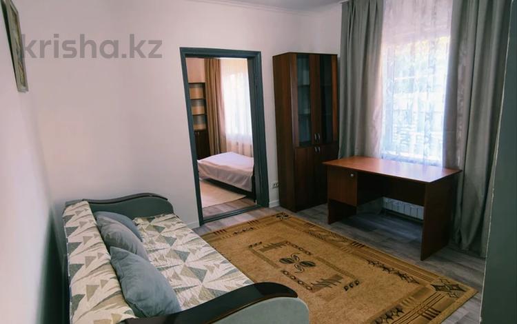Часть дома · 2 комнаты · 45 м² · 2 сот., Эйлера за 100 000 ₸ в Алматы, Бостандыкский р-н — фото 2