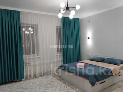 2-комнатная квартира, 70 м², 2/5 этаж помесячно, мкр. Алтын орда, Микрорайон Батыс-2 за 250 000 〒 в Актобе, мкр. Алтын орда