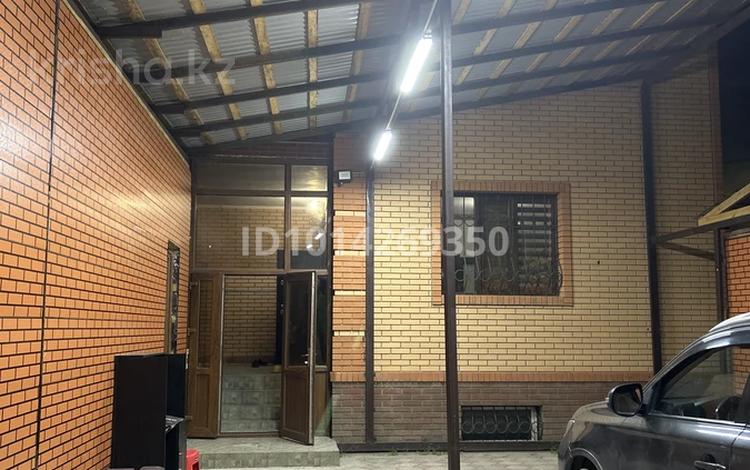 Дом · 7 комнат · 210 м², мкр Думан-1 58 за 110 000 ₸ в Алматы, Медеуский р-н — фото 13