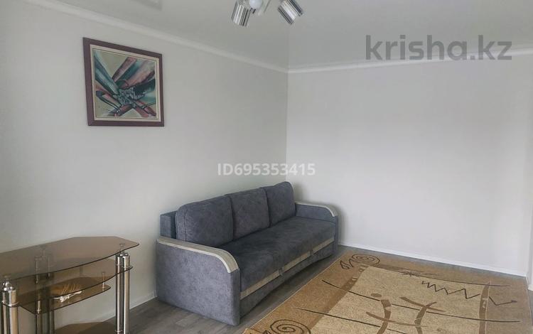 1-комнатная квартира · 45 м² · 5/5 этаж, 3мкр 23 — 3 алеи за 180 000 ₸ в Конаеве — фото 2