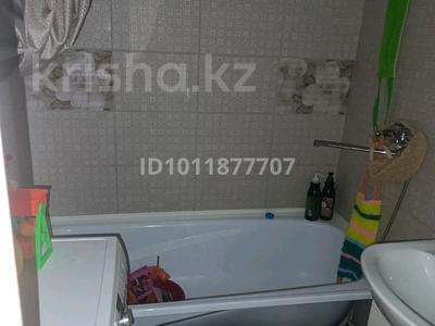 2-комнатная квартира · 57 м² · 5/5 этаж, ул. Молдагуловой 15/3 за 18 млн ₸ в Усть-Каменогорске, Ульбинский