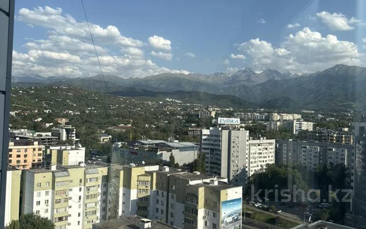 3-комнатная квартира · 140 м² · 17/20 этаж, Снегина 32/1 за 800 000 ₸ в Алматы, Медеуский р-н — фото 4