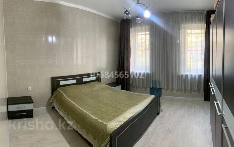 Жеке үй • 4 бөлмелер • 150 м² • 6 сот., мкр Теректы, Орталык 13, бағасы: 42 млн 〒 в Алматы, Алатауский р-н — фото 2