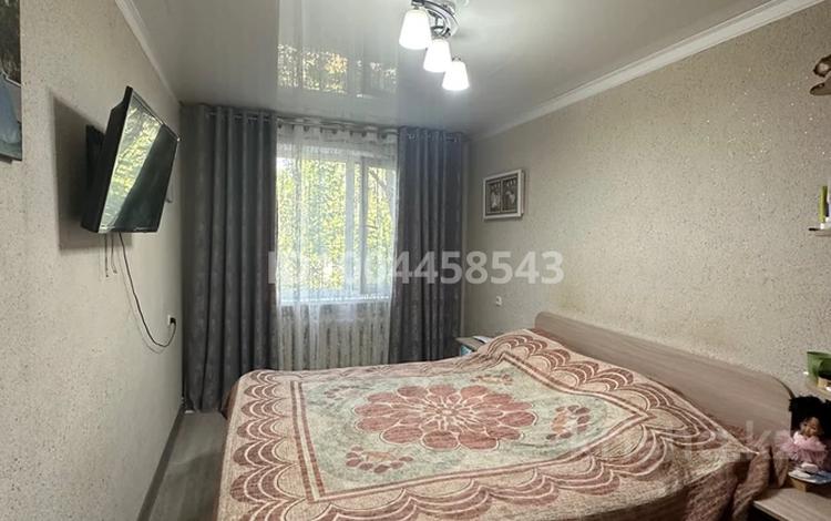 2-комнатная квартира · 44 м² · 1/5 этаж, мкр Юго-Восток, Университетская за 16.5 млн ₸ в Караганде, Казыбек би р-н — фото 2