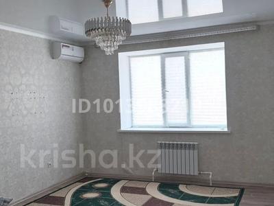 2-комнатная квартира · 65 м² · 5/5 этаж, мкр. Алтын орда, Мустафа Шокай 16 — 103 напротив за 170 000 ₸ в Актобе