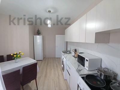 2-комнатная квартира, 64 м², 2/16 этаж посуточно, Каныша Сатпаева 55/8 за 17 000 〒 в Усть-Каменогорске