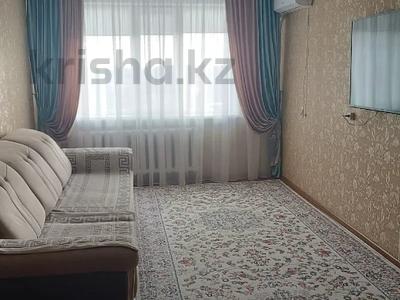 3-бөлмелі пәтер · 70 м² · 5/5 қабат, Ауэзова 4а, бағасы: 13.5 млн ₸ в Аксу