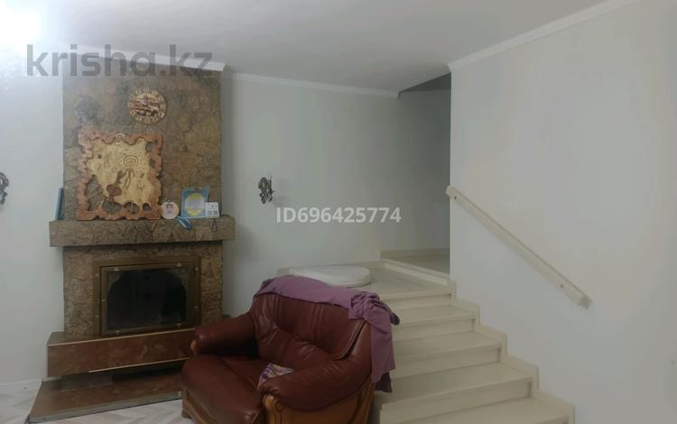 Жеке үй · 6 бөлме · 207 м² · 10 жүзд., Күнгей ш/а., Мкр Кунгей улица 5я дом16 — Академия спорта, бағасы: 900 000 ₸ в Караганде, Казыбек би р-н — фото 2