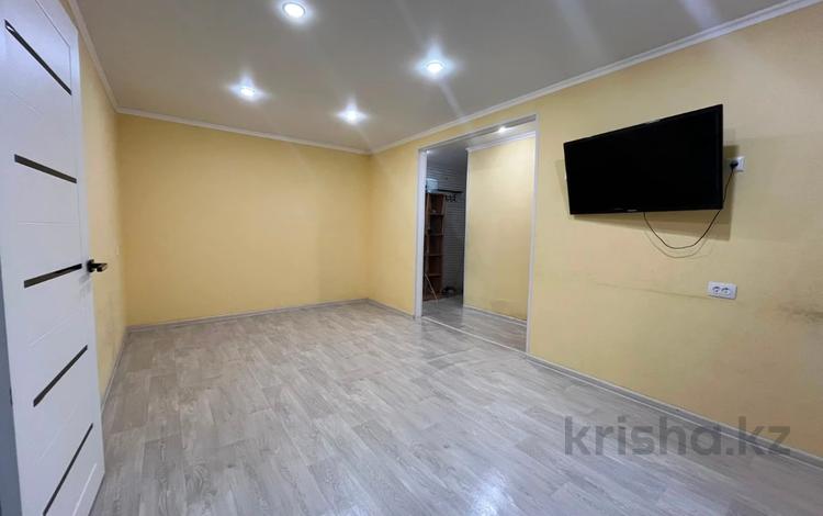 2-бөлмелі пәтер · 44 м² · 1/4 қабат, пр. Момышулы, бағасы: 7.3 млн ₸ в Темиртау — фото 2