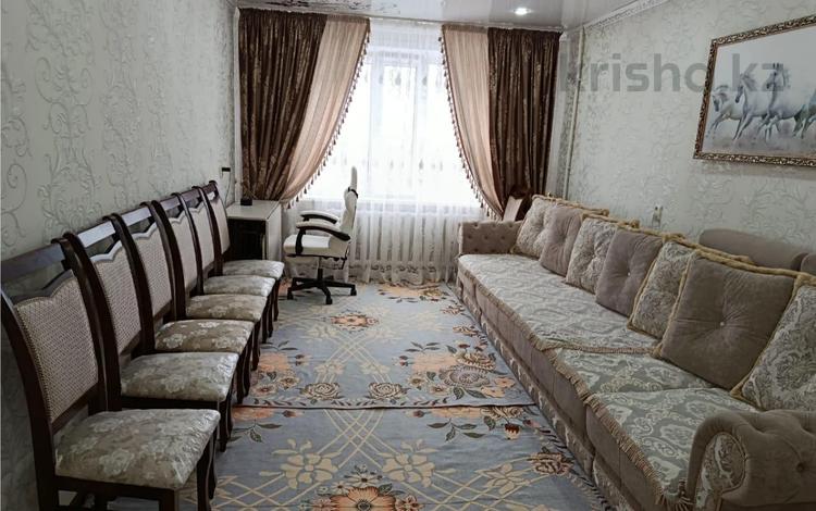 3-комнатная квартира · 73 м² · 1/5 этаж, 8 микрорайон за 24 млн ₸ в Темиртау — фото 2