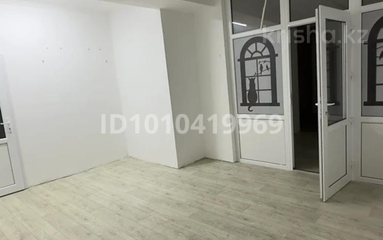 Офисы · 75.3 м² за 30 млн ₸ в Караганде, Казыбек би р-н — фото 2
