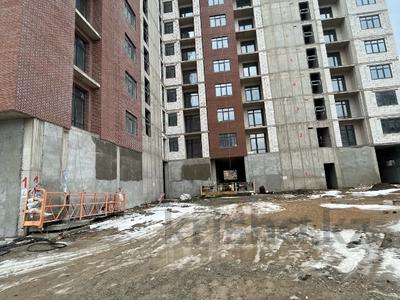 2-бөлмелі пәтер · 76 м² · 1/10 қабат, Шарипова 28, бағасы: 30 млн ₸ в Атырау, мкр Жилгородок