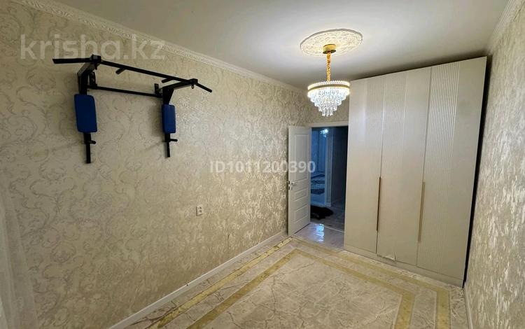 3-бөлмелі пәтер · 70 м² · 1/5 қабат, 13-й мкр 49 — Үй сатыладыҚаланың тыныш ауданында орналасқан, кең әрі жарық үй.Б, бағасы: 21 млн ₸ в Актау — фото 2