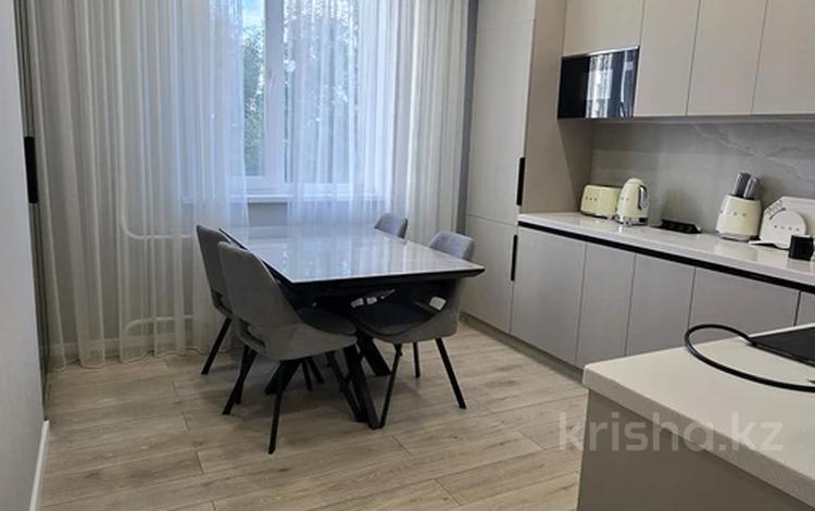 2-комнатная квартира · 67 м² · 3/16 этаж, Кабанбай батыра 2/3 за 500 000 ₸ в Астане, Есильский р-н — фото 2