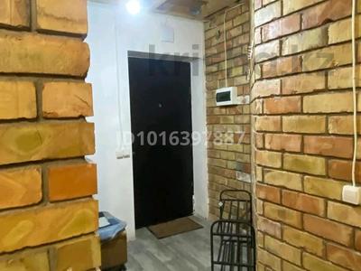 2-комнатная квартира · 70 м², мкр Аксай-5 25 — Момышулы-Маргулана за 180 000 ₸ в Алматы, Ауэзовский р-н