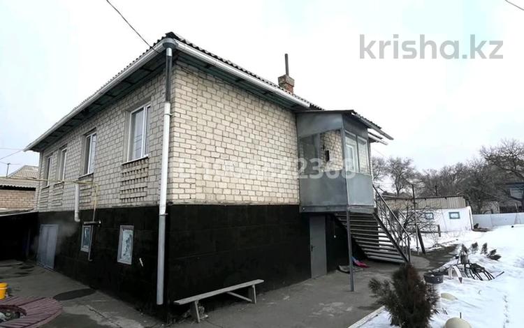 Жеке үй · 8 бөлме · 200 м² · 10 жүзд., Пугачева 103, бағасы: 32 млн ₸ в Талдыкоргане — фото 2