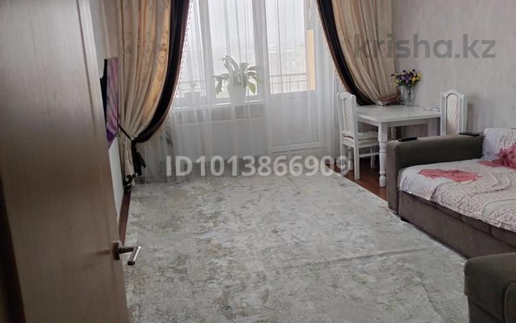 2-бөлмелі пәтер · 75.5 м² · 6/10 қабат, Райымбек 481в, бағасы: 315 000 ₸ в Алматы, Алатауский р-н — фото 2