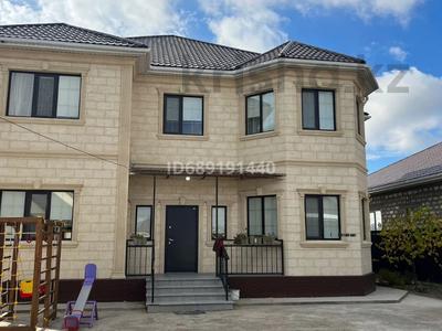 Отдельный дом · 8 комнат · 320 м² · 8 сот., мкр Балауса, Алаш Орда 81 за 87 млн ₸ в Атырау