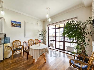 Отдельный дом · 8 комнат · 450 м² · 8.6 сот., мкр Калкаман-2 141 — ул. Косынова за 285 млн ₸ в Алматы, Наурызбайский р-н
