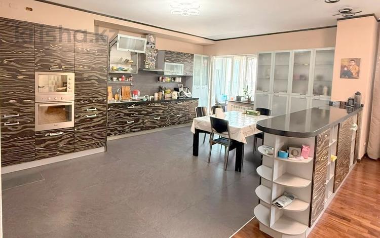 4-комнатная квартира · 183 м² · 10/15 этаж, Достык 128 — Березовая за 1.7 млн ₸ в Алматы, Медеуский р-н — фото 10