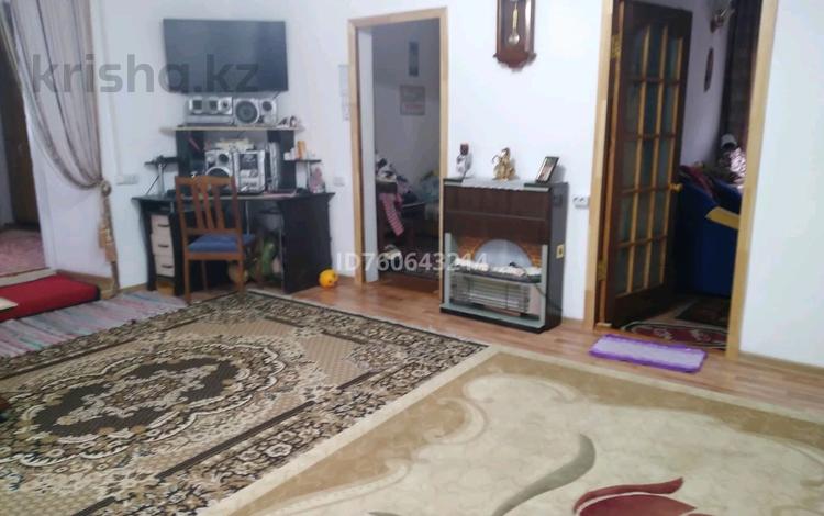 Отдельный дом · 3 комнаты · 61.5 м² · 8.5 сот., пгт Балыкши, Жазыкбаева 11 за 20 млн 〒 в Атырау — фото 2
