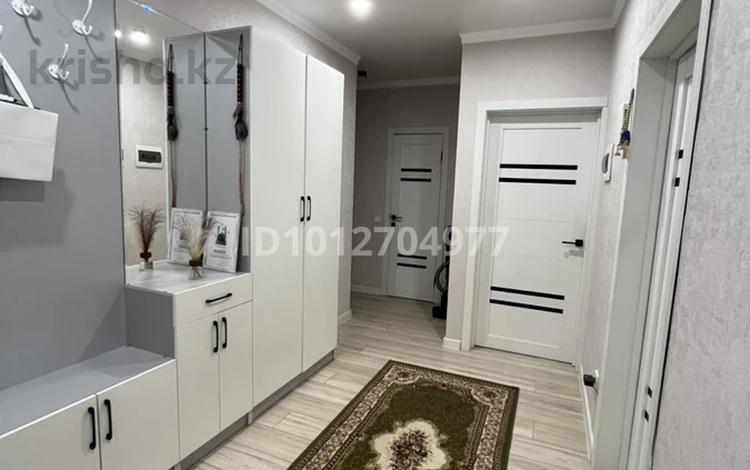 3-комнатная квартира · 75.5 м² · 2/11 этаж, мкр Юго-Восток, Сарыарка 19 — Шахтеров-Республики за 40 млн ₸ в Караганде, Казыбек би р-н — фото 2