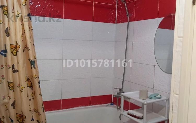 1-комнатная квартира · 30 м² · 4/5 этаж, мкр 5 11 — Абая 11 за 110 000 ₸ в Актобе — фото 2