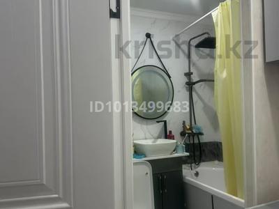 2-бөлмелі пәтер · 47 м² · 2/4 қабат, мкр №8, №8 ш/а. 72а, бағасы: 300 000 ₸ в Алматы, Ауэзовский р-н