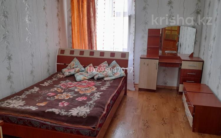 3-бөлмелі пәтер, 70 м² ай сайын, Ул.жалантоса бахадура 1 — Сзади старого университета болашак, бағасы: 140 000 〒 в  — фото 2