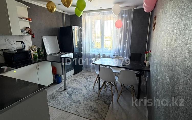 1-бөлмелі пәтер · 33 м² · 8/9 қабат, мкр Омега, Есенжанова 1/1, бағасы: 8 млн ₸ в Уральске — фото 2