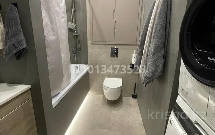 3-комнатная квартира · 65 м² · 8/10 этаж, мкр Юго-Восток, Микрорайон Байкена Ашимова 21а за 47 млн ₸ в Караганде, Казыбек би р-н — фото 2