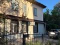 3-комнатная квартира · 77 м² · 1/2 этаж · помесячно, мкр Центральный, Гурьевская 3 за 250 000 〒 в Атырау — фото 7