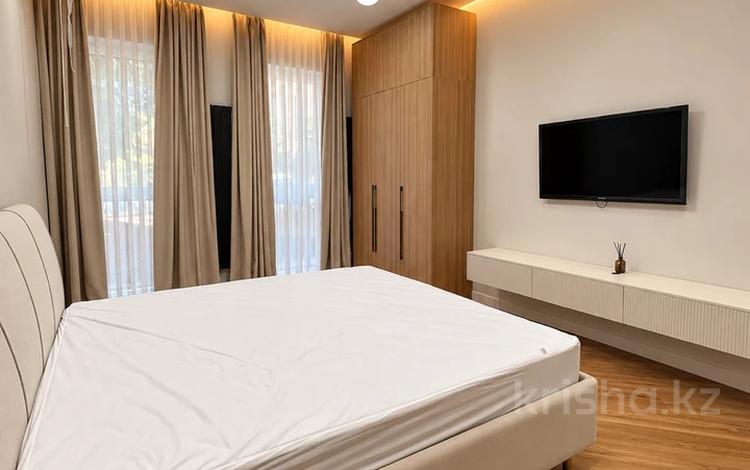 3-комнатная квартира · 120 м² · 1/3 этаж, Аль- Фараби 116 за 1.5 млн ₸ в Алматы, Медеуский р-н — фото 2