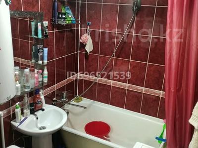 Продажа квартир в Карагандинской обл.: 1-комнатная квартира · 30.3 м² · 5/5 этаж, Момышулы 27/2 за 6 млн 〒 1-комнатная квартира · 30.3 м² · 5/5 этаж, Момышулы 27/2 за 6 млн 〒 в Темиртау