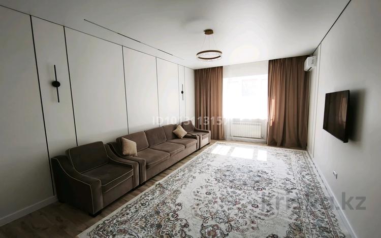 2-комнатная квартира · 76 м² · 2/9 этаж, мкр. Алтын орда, Алия Молдагулова 62 — Теннисный корт за 350 000 ₸ в Актобе — фото 3