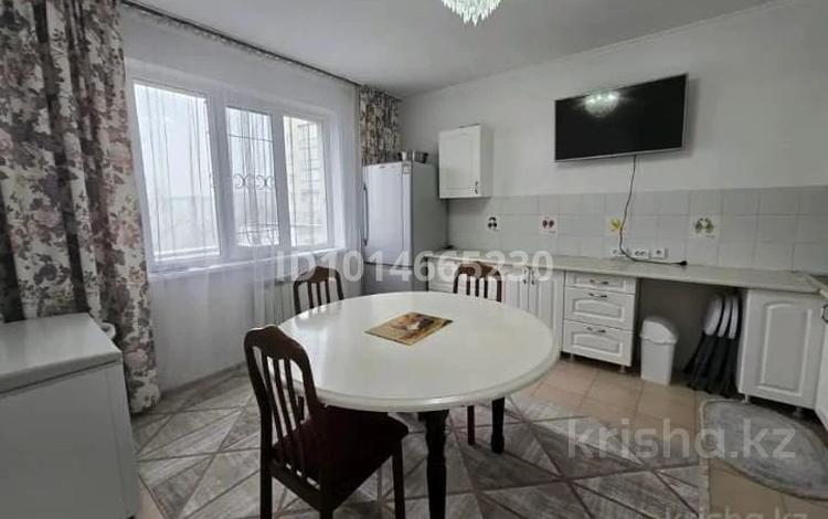 2-комнатная квартира · 75 м² · 6/9 этаж, мкр Аксай-3Б, Мкр «Аксай-3б» 30а — Находиться возле улицы Толе би и улица Ясаауи за 47 млн ₸ в Алматы, Ауэзовский р-н — фото 2
