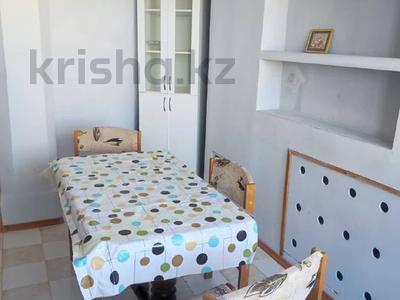 4-комнатная квартира · 98 м² · 11/12 этаж, абылхаир хана 58 за 20 млн 〒 в Актобе