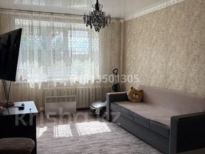 3-комнатная квартира · 53 м² · 2/5 этаж, 3 микрорайон 10 за 130 000 ₸ в Абай
