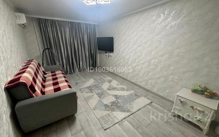 2-бөлмелі пәтер · 51 м² · 1/9 қабат, мкр Северо-Восток 37, бағасы: 18.9 млн ₸ в Уральске — фото 2