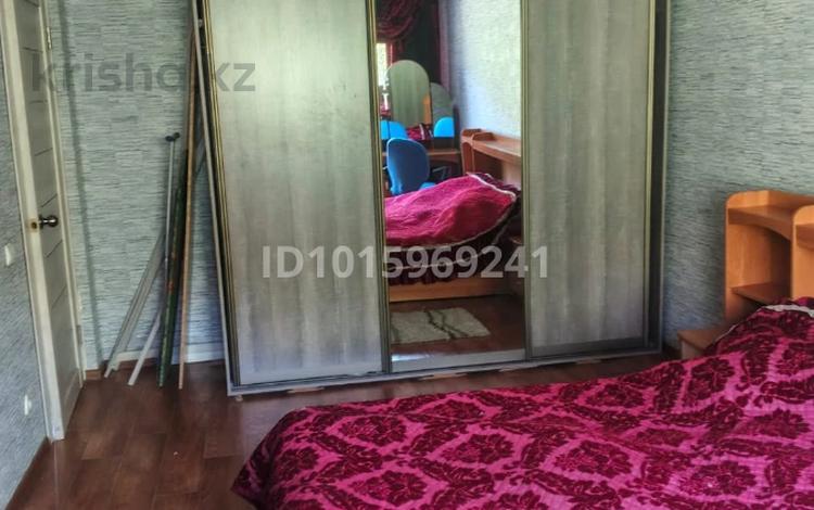 3-комнатная квартира · 64 м² · 2/5 этаж, Амурская 6 за 260 000 ₸ в Усть-Каменогорске, Ульбинский — фото 2