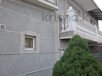 Часть дома · 4 комнаты · 110 м² · 4 сот., Макатаева за 45 млн ₸ в Каскелене