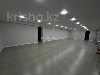 Свободное назначение, офисы, магазины и бутики, склады, общепит, салоны красоты, фитнес и спорт, медцентры и аптеки, образование, развлечения, конференц-залы, кабинеты и рабочие места, студии · 184 м² за 430 000 ₸ в Кокшетау